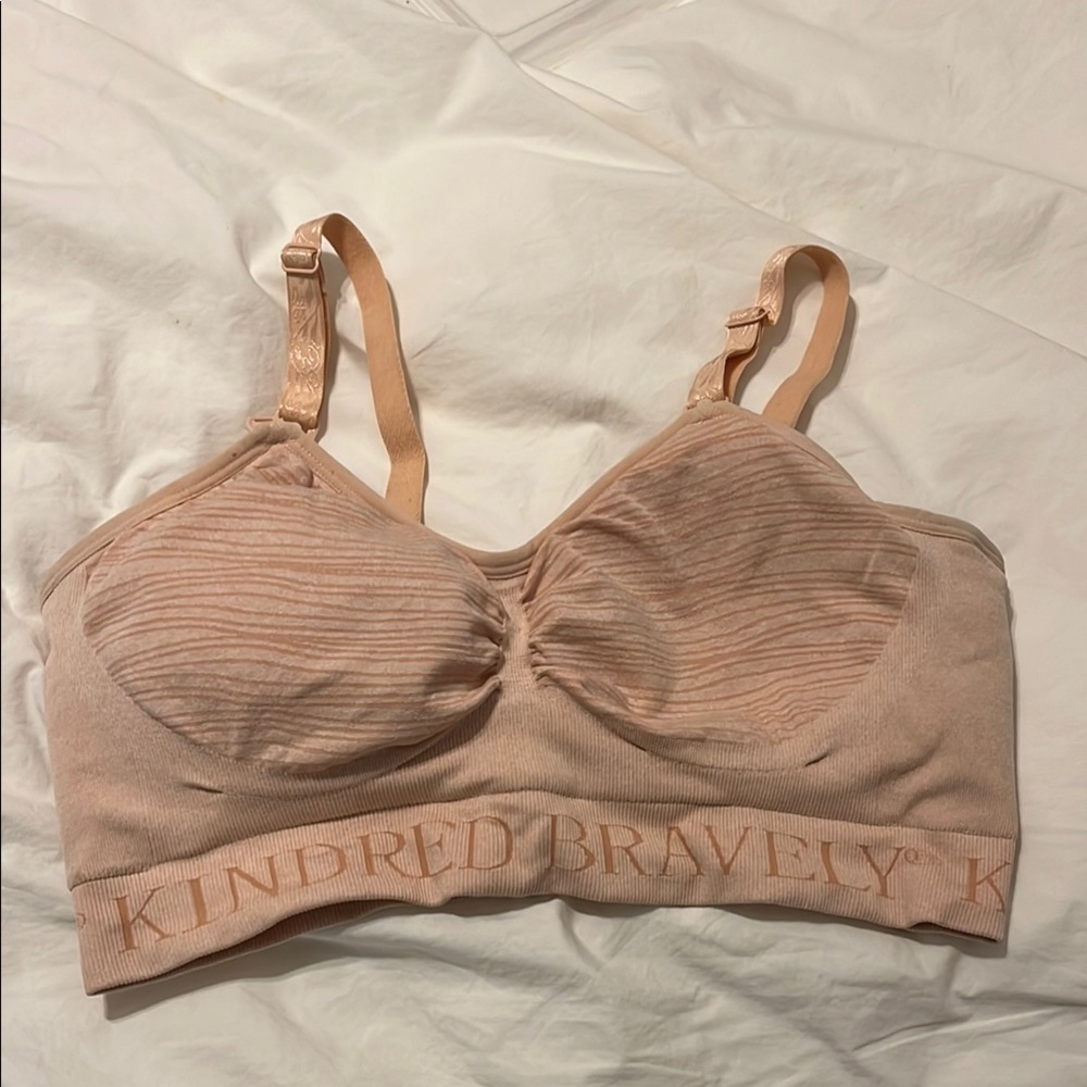Kindred Bravely Women's Sublime Hands Free pumping and nursing bra.